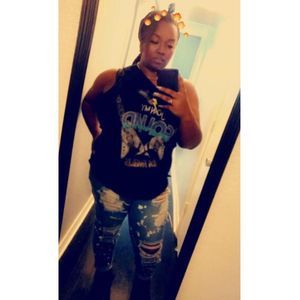 Meet your Posher, Brittney-tee